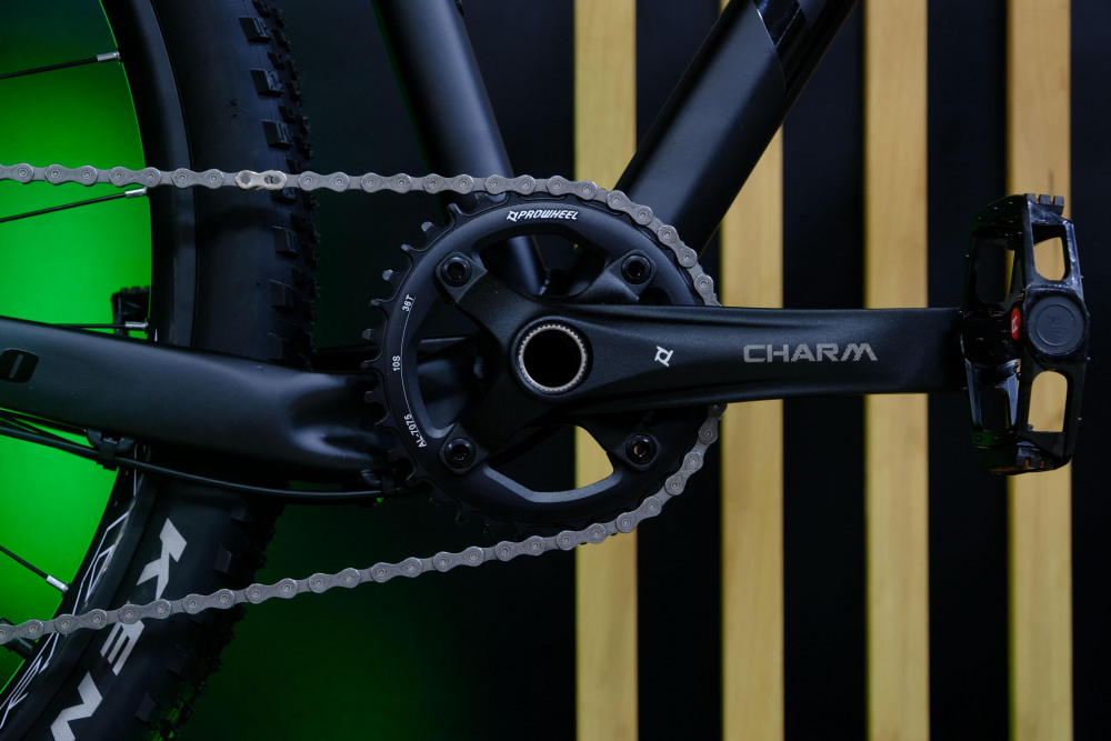 LORAK Sel 9880 Матовый Зелёный/Чёрный рама 19 (на рост 171-182)